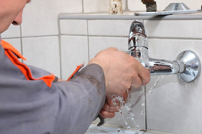 iletişim Güvendiren Usta Sıhhi Tesisatçı
